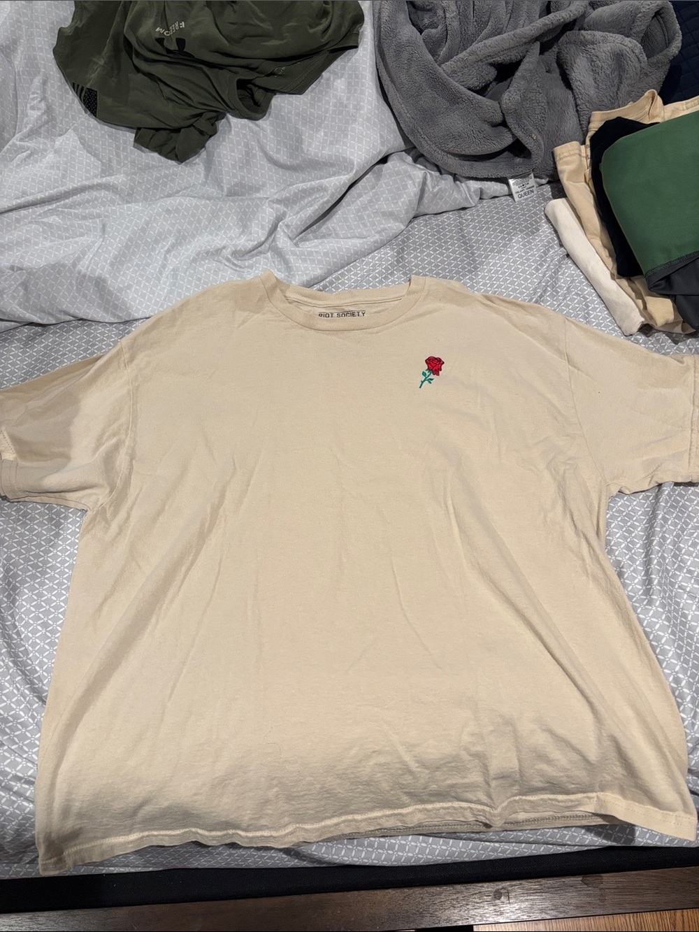 riot society Beige Short Sleeve Tee with Small Red Rose Embroidery